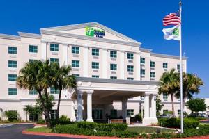 Holiday Inn Express Hotel & Suites MIAMI-KENDALL property photo