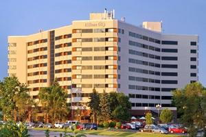 Hilton Chicago/Oak Brook Suites property photo